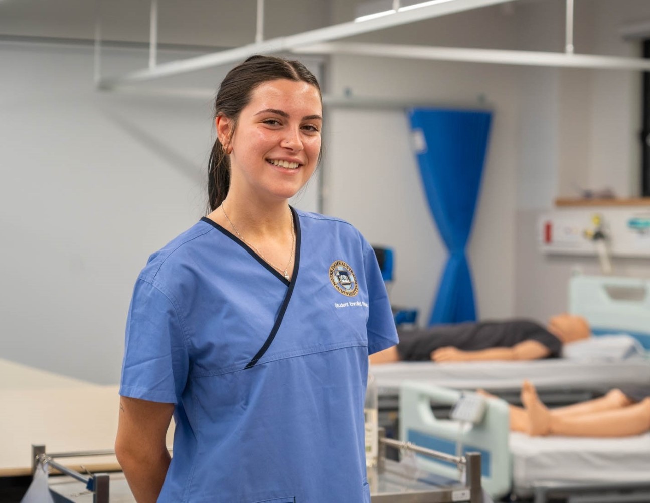 Nursing-student-in-practical-lab-in-Broome