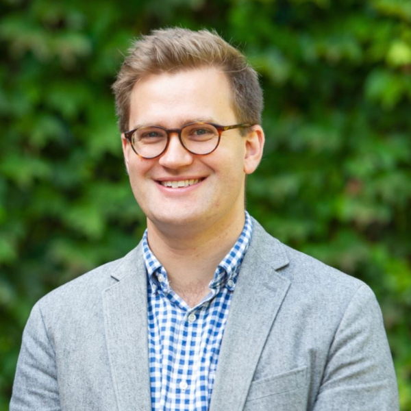 Dr Tim Smartt