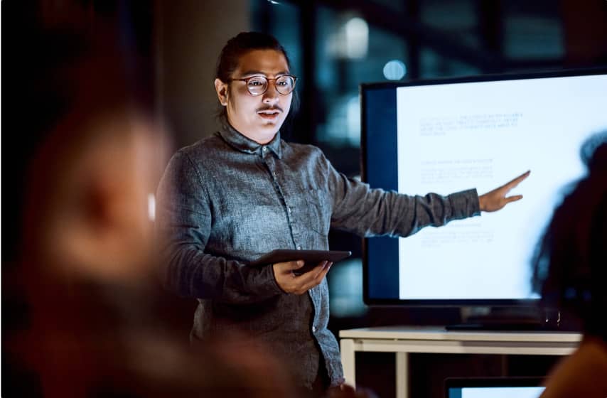 Lecturer teaching business